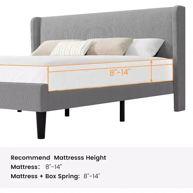 Struttura letto con testiera e alette laterali, in velluto beige con strisce verticali, 2 tasche portaoggetti e robusto supporto con doghe in legno